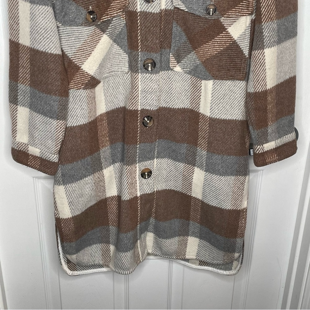 Evereve Raye Plaid Longline Shacket Preppy Academia in Brown/Gray/White XS - Picture 6 of 16